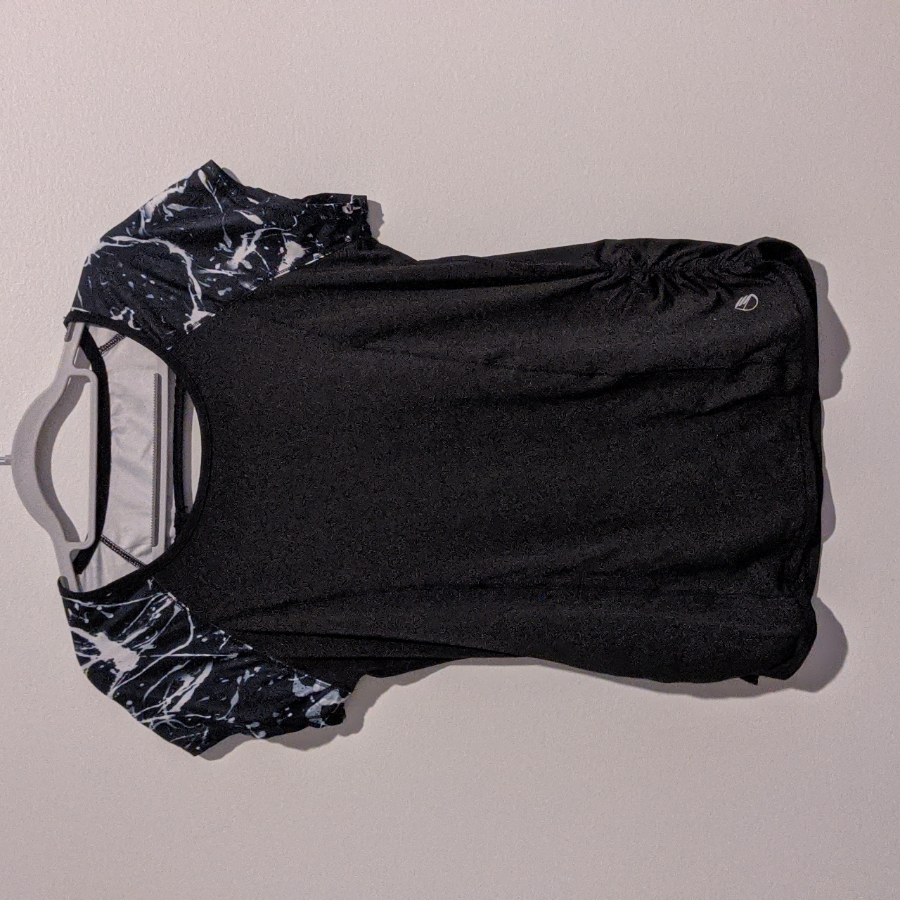 Women's Size M Sports/Swim Shirt